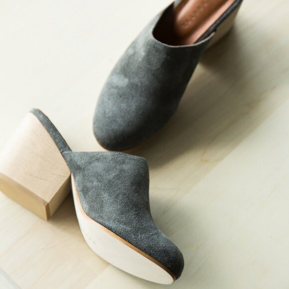 CERI HOOVER Miller Mule 7 Wood Heel Hand-Carved Gray Suede Leather Upper - Picture 2 of 13